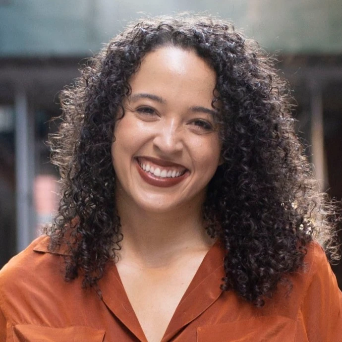 Headshot of Nikke Hardson-Hurley